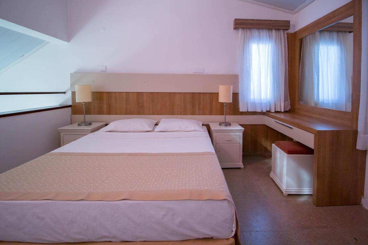 Club Lapethos Bungalow Кирения