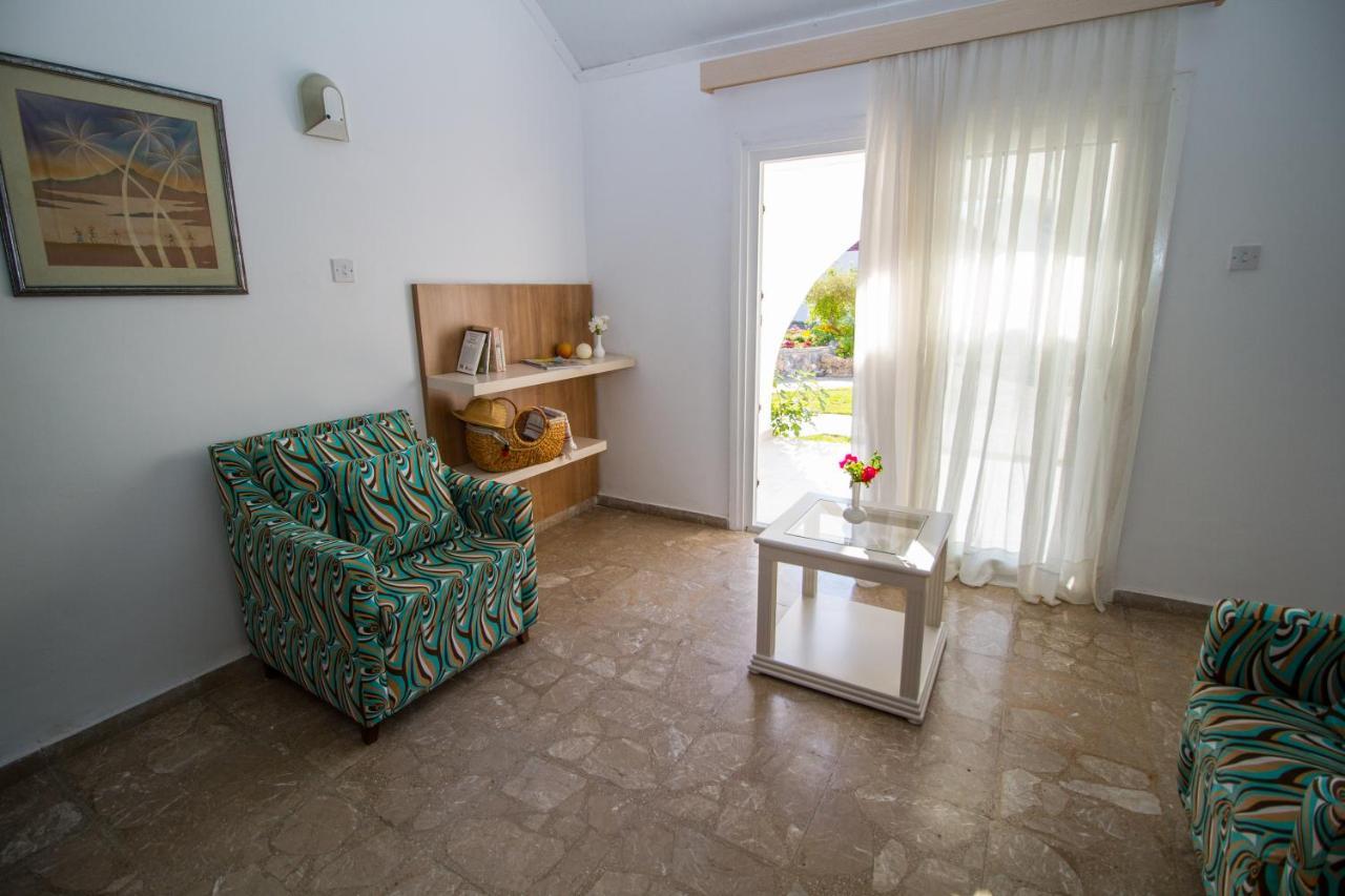 Club Lapethos Bungalow Hotel Kyrenia (Northern Cyprus)